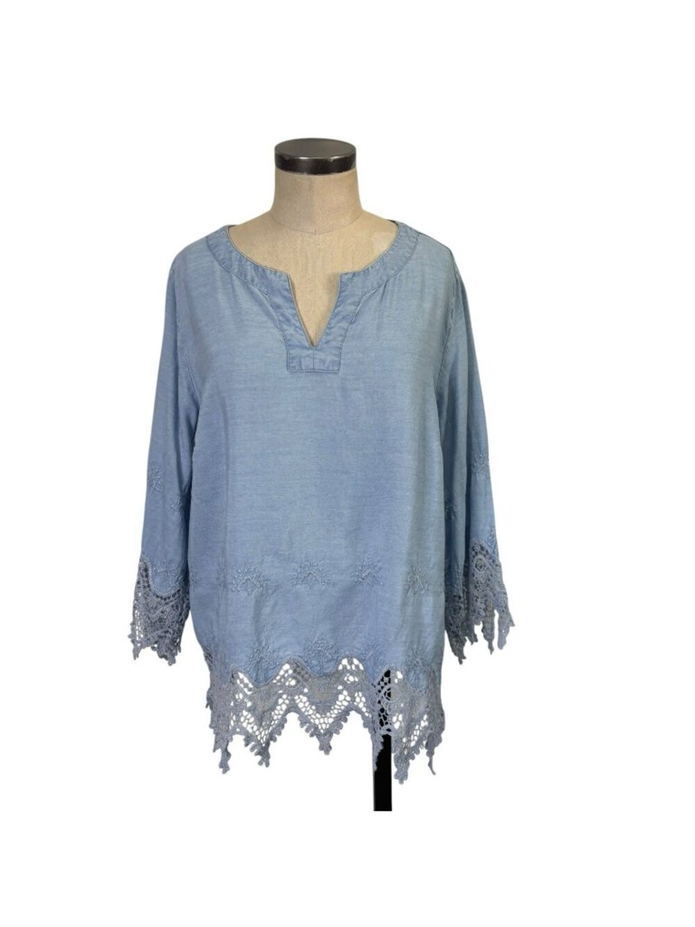 Chicos Embroidered Chambray Blouse 2 (Large) Petite